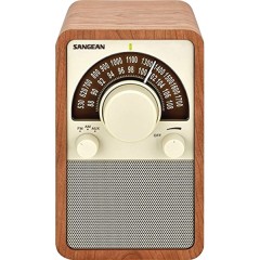 AM/FM Tabletop Radio (Walnut)